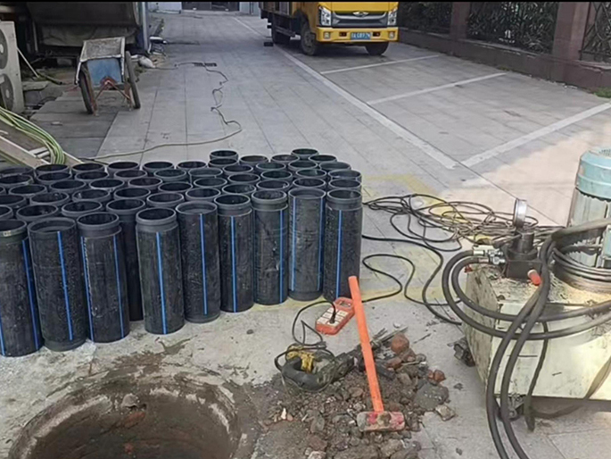 云梦PE置换管厂家 DN315置换管 非开挖管短管置换